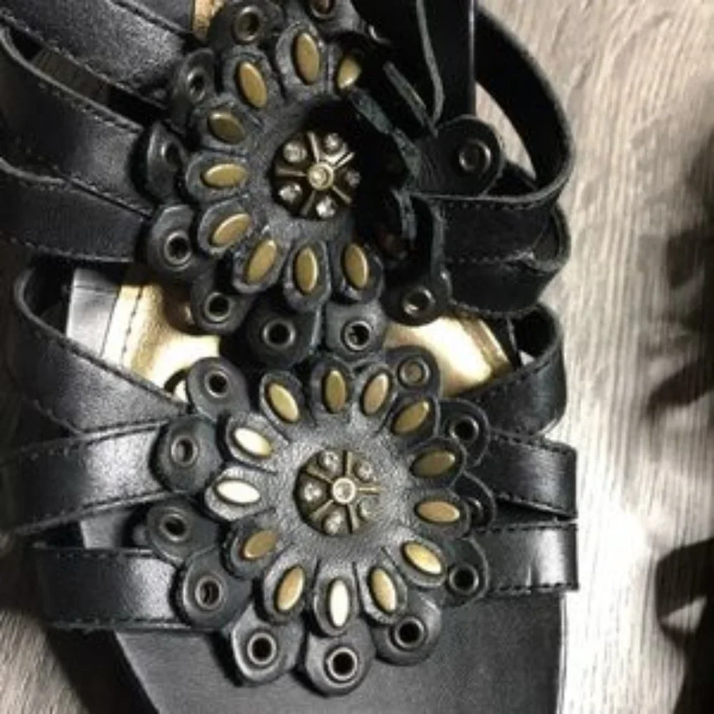 Gianni Bini Big Floral Wedges